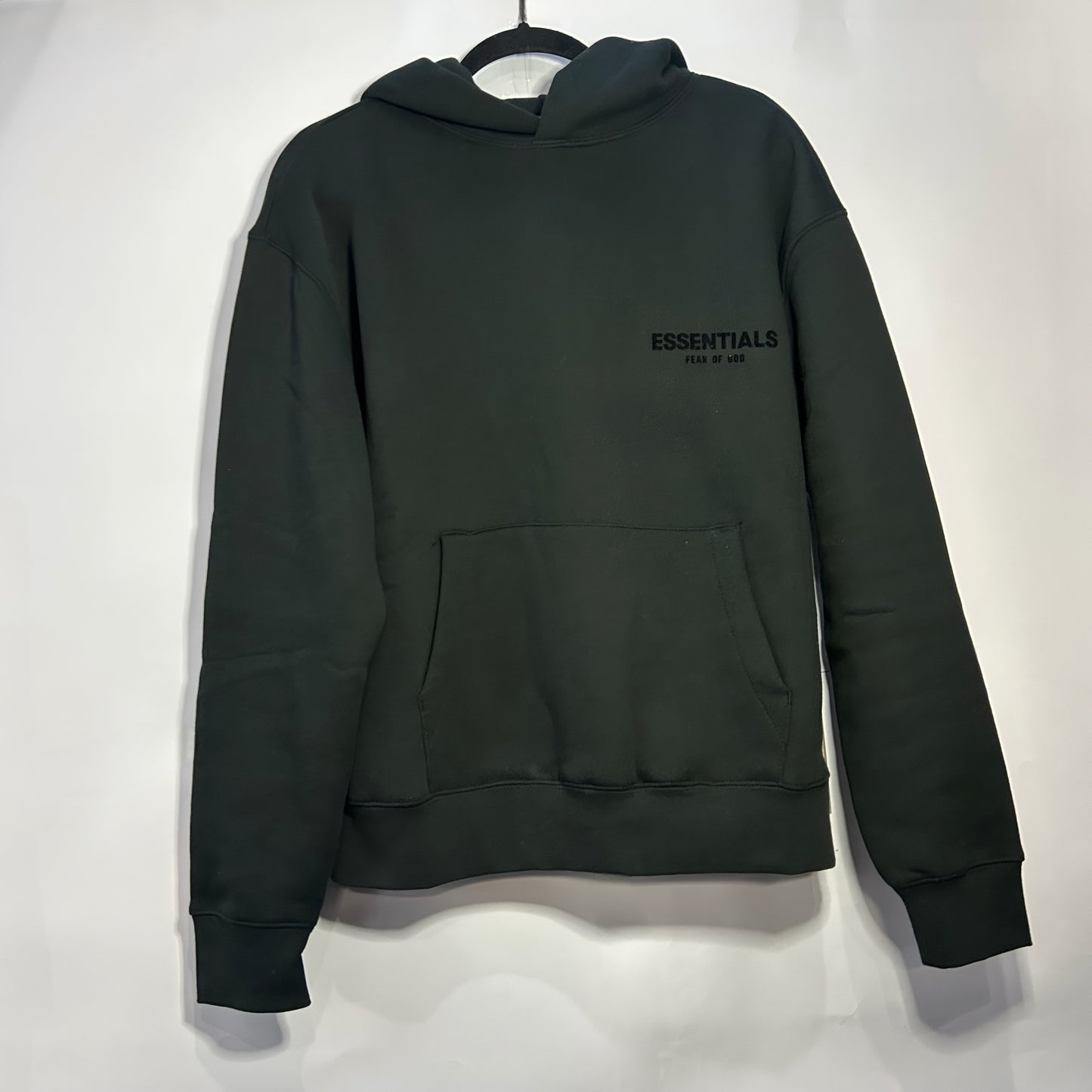 SUDADERA ESSENTIALS  BLACK