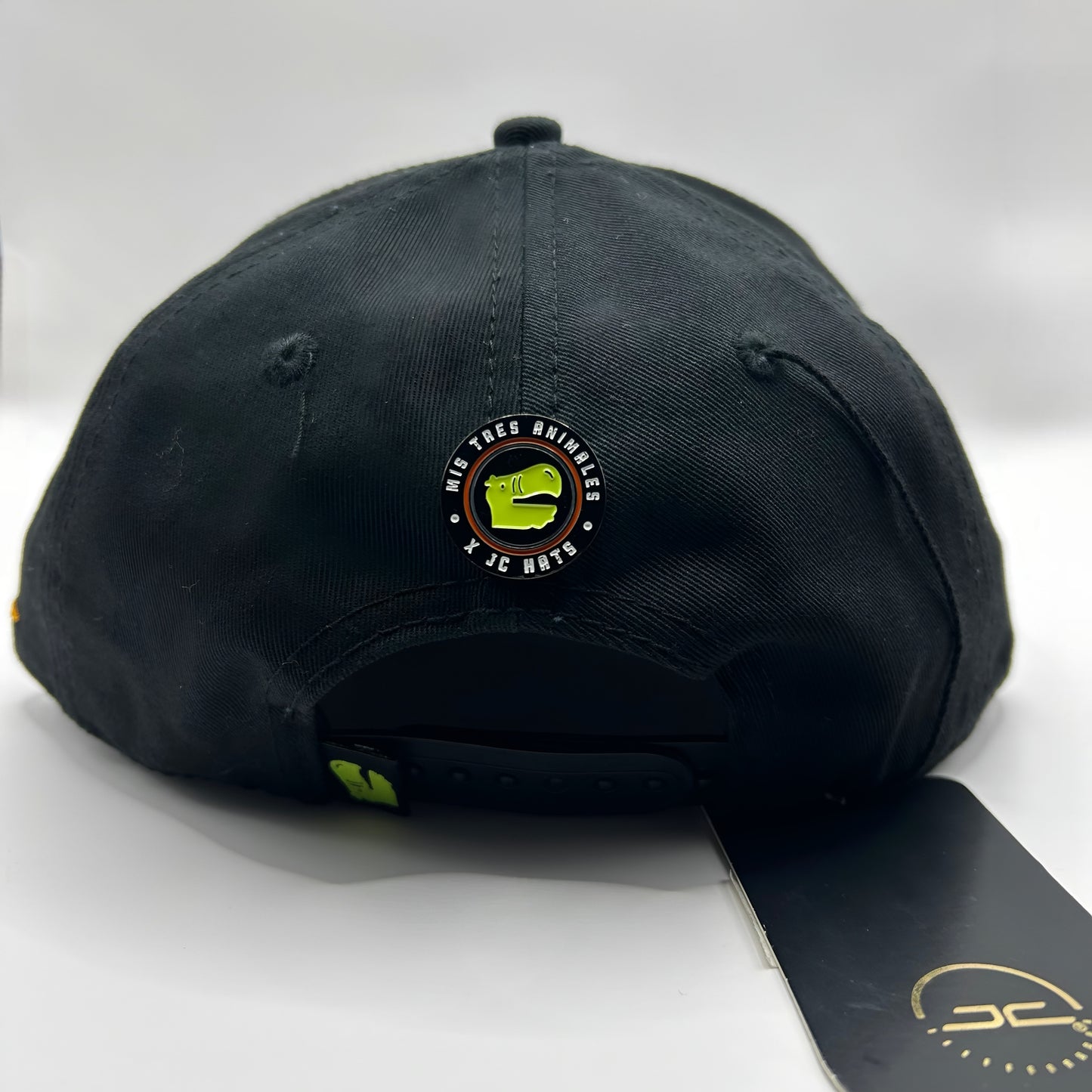 JC HATS X TUCANES “GALLO”